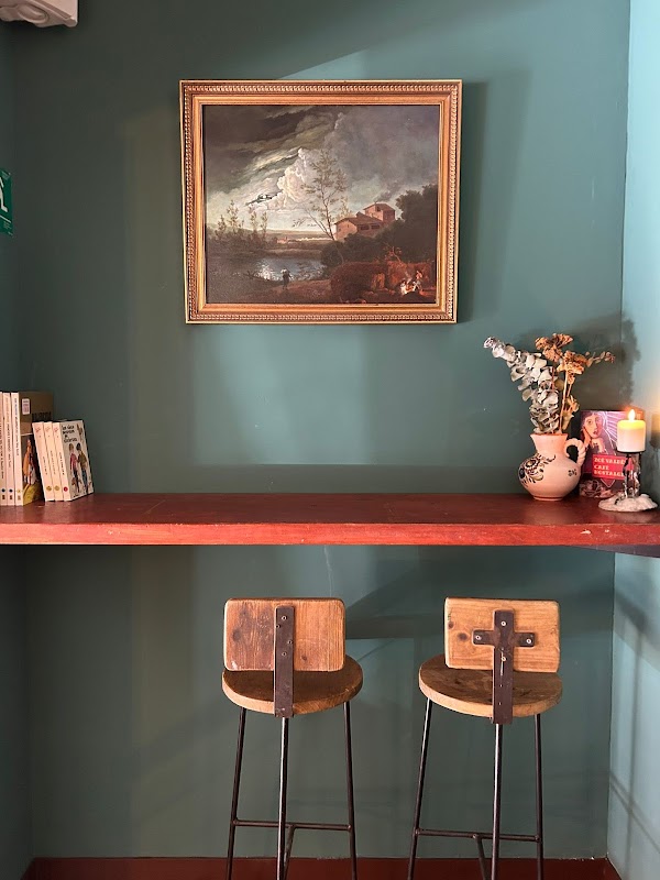 Mansilla Libros y Café 1