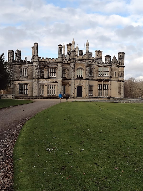 Dalmeny House