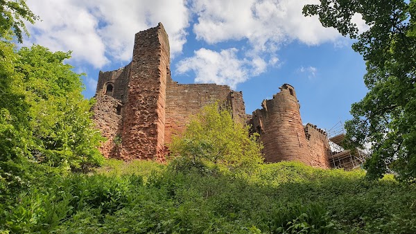 Bothwell Castle 4