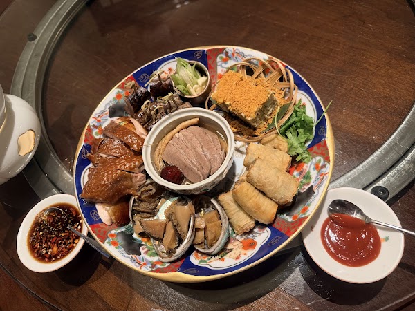 Mountain & Sea House Restaurant 4