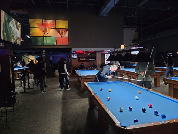 Dooly's Ottawa 4