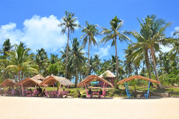 Daku Island Beach 1