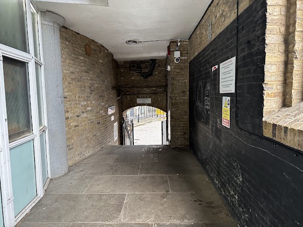 Horselydown stairs 3