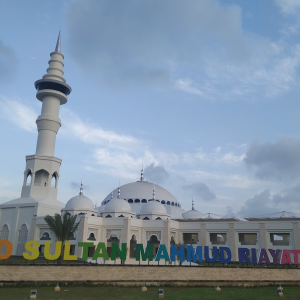 Sultan Mahmud Ri'ayat Shah Mosque
