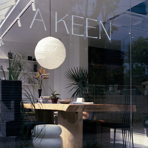 A KEEN HOUSE 1