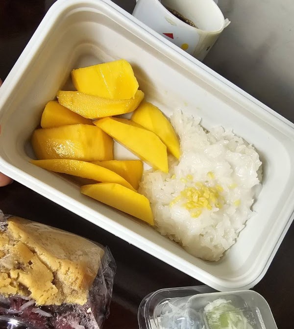 Mango sticky rice