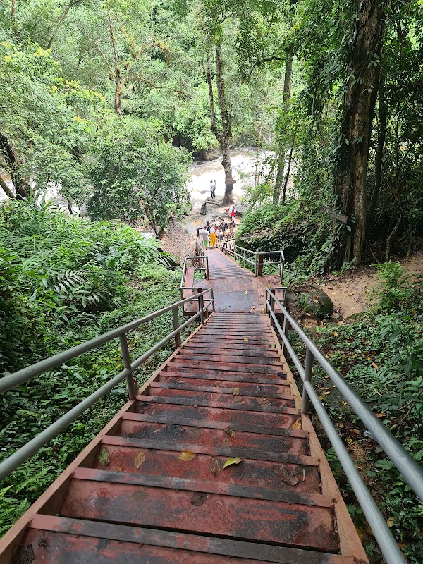 Phnom Kulen Waterfall 4
