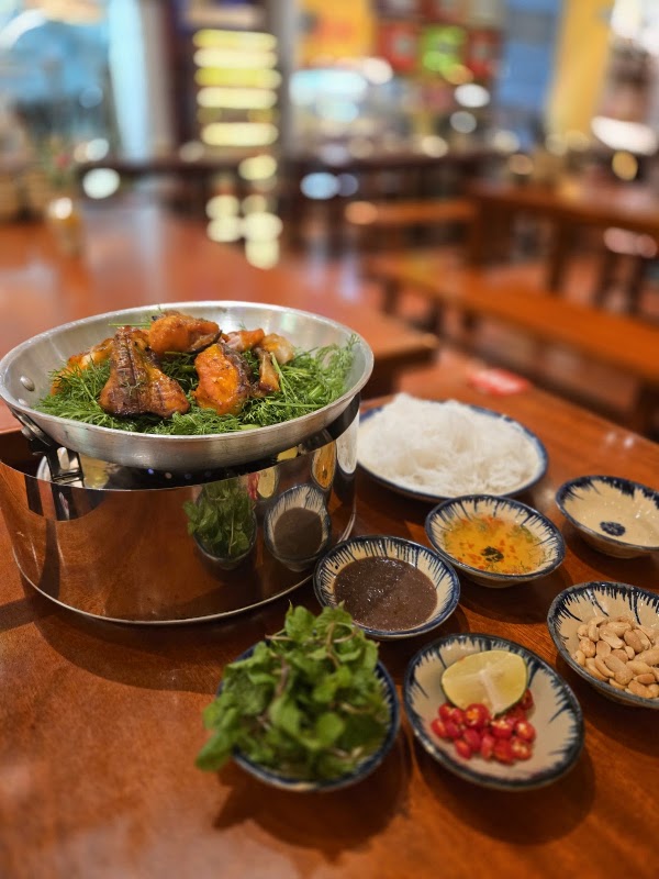 CHỢ NOM - NOM MARKET 3