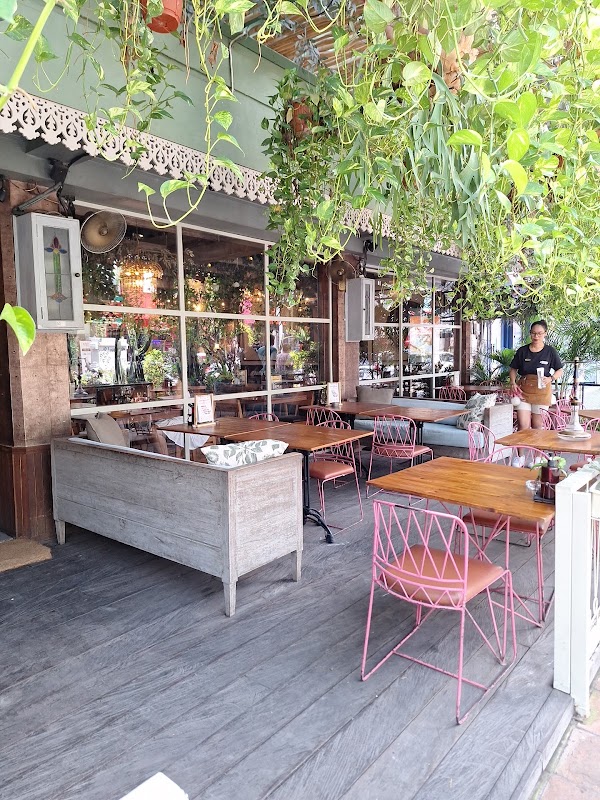 Dulang Kafe Kuta Square