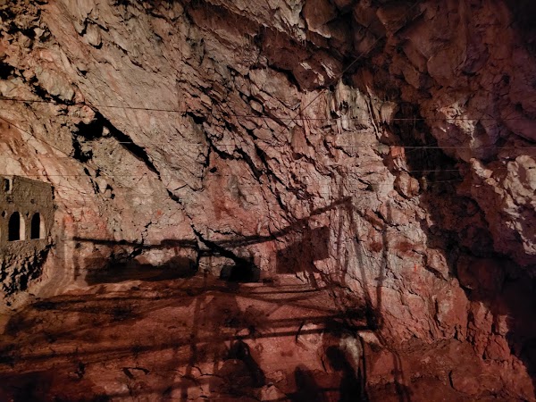Grotte du Lazaret 2