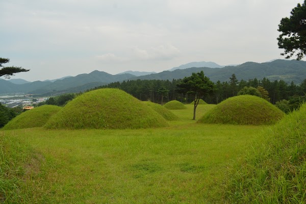 Ancient Tombs in Okjeon, Hapcheon 1