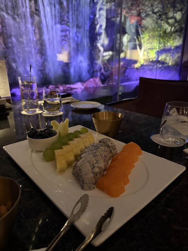 Peninsula Lounge&Bar 4