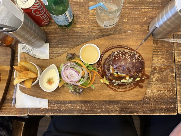 LUXE BURGERS & Sunny's Table 浅草店 4