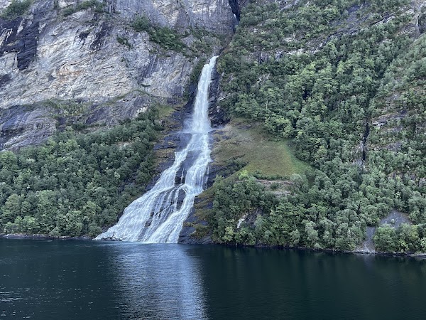Brudesløret (Bridal Veil) 5