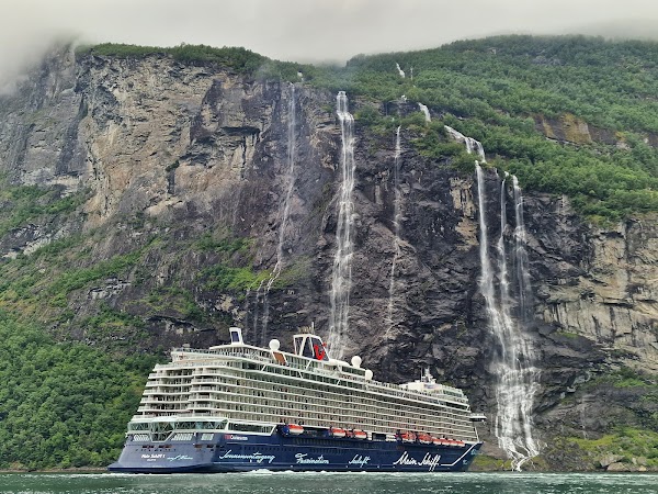 Brudesløret (Bridal Veil) 4