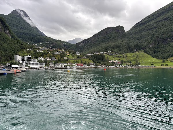 Brudesløret (Bridal Veil) 2