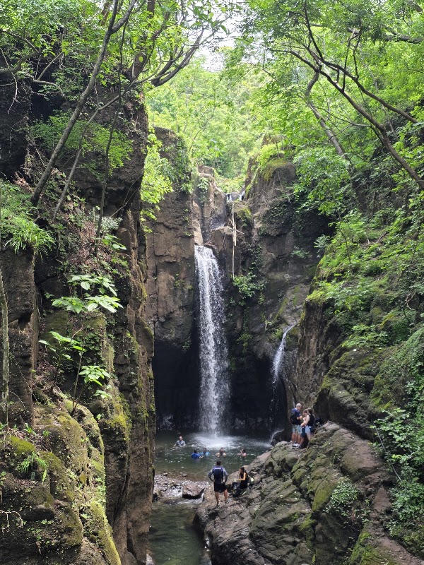 Tamanique Waterfalls 5