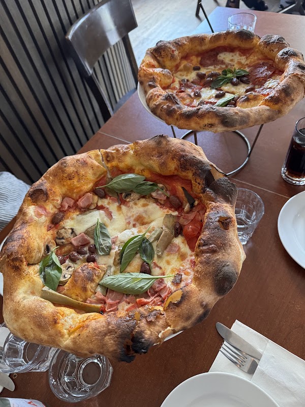 Gigi's Pizza Balmain 3