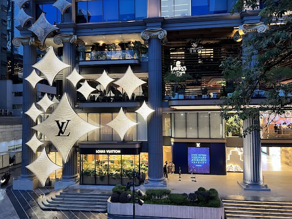 LV The Place Bangkok - Le Café Louis Vuitton 3