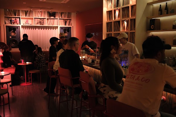 Club Salva : Record Bar