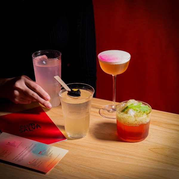 Club Salva : Record Bar 4