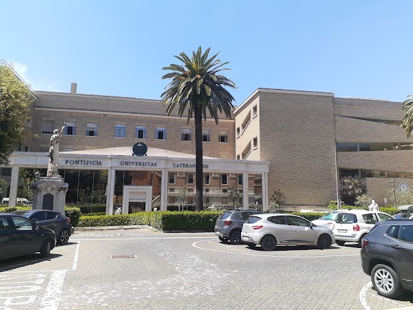 Pontifical Lateran University 3