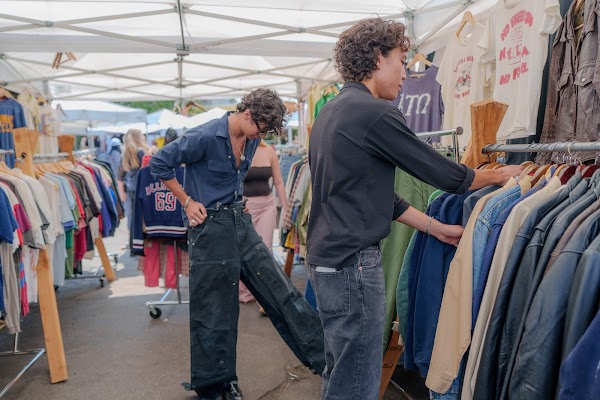 Silverlake Flea 4