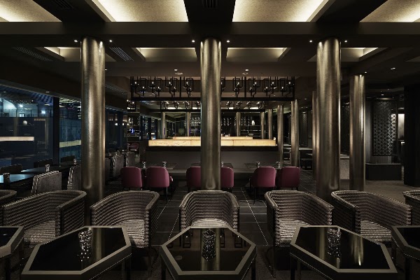 THE GRAND LOUNGE 1