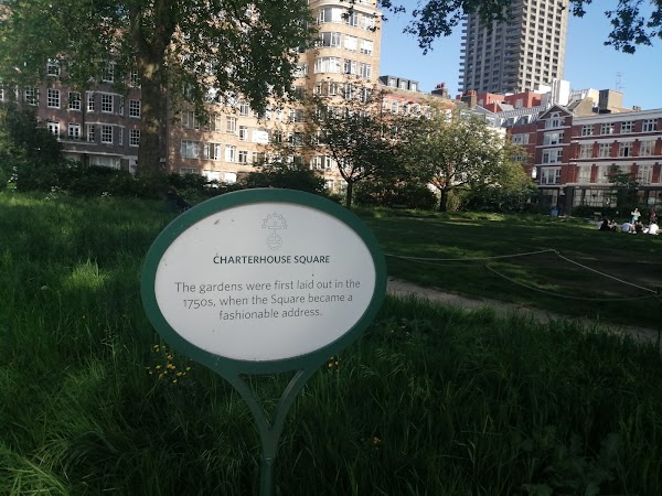 Charterhouse Square