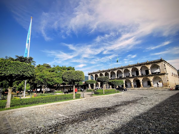 Antigua Guatemala Central Park 4