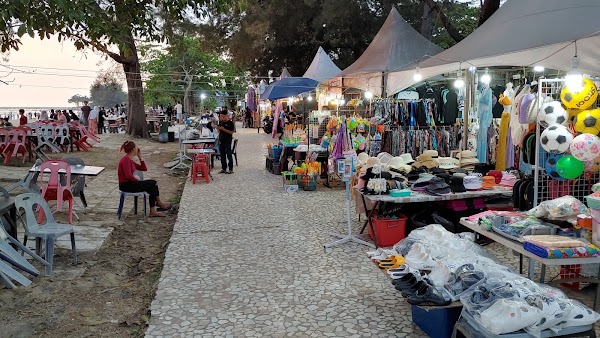 Tanjung Aru Beach Night Market 5