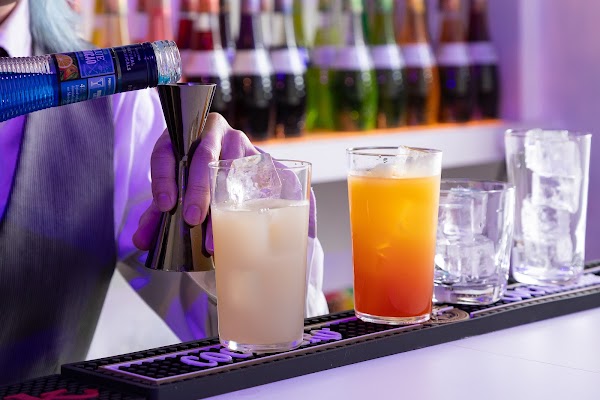 BAR salut 2