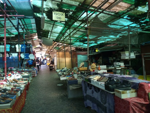 Rome Via Sannio Flea Market 4