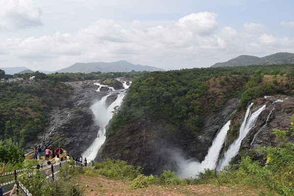 Gaganachukki Falls Road
