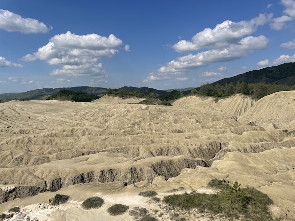 Vulcanii Noroioși Pâclele Mari