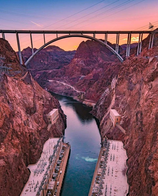 Mike O'Callaghan–Pat Tillman Memorial Bridge