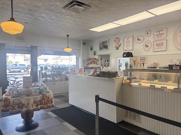 Fosselman's Ice Cream Co. 3