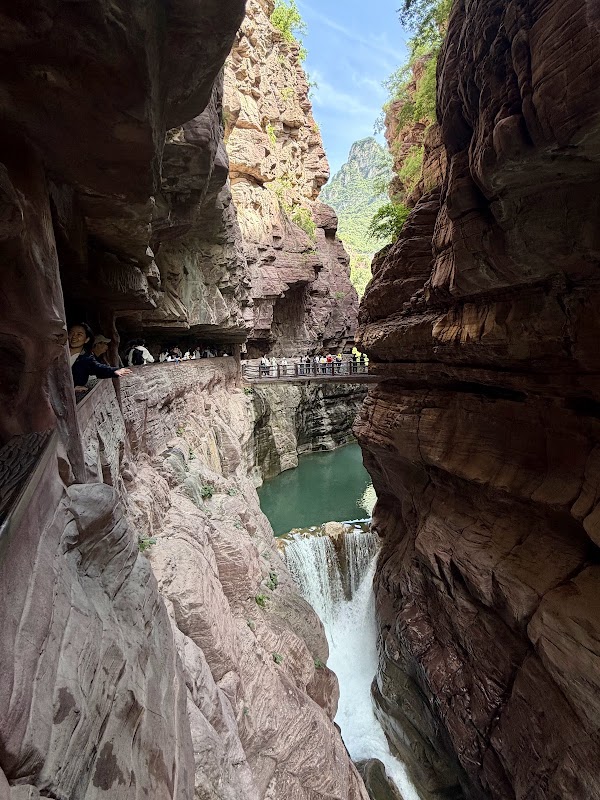 Yuntaishan Global Geopark Qingtian River Park Tourist Service Center 4