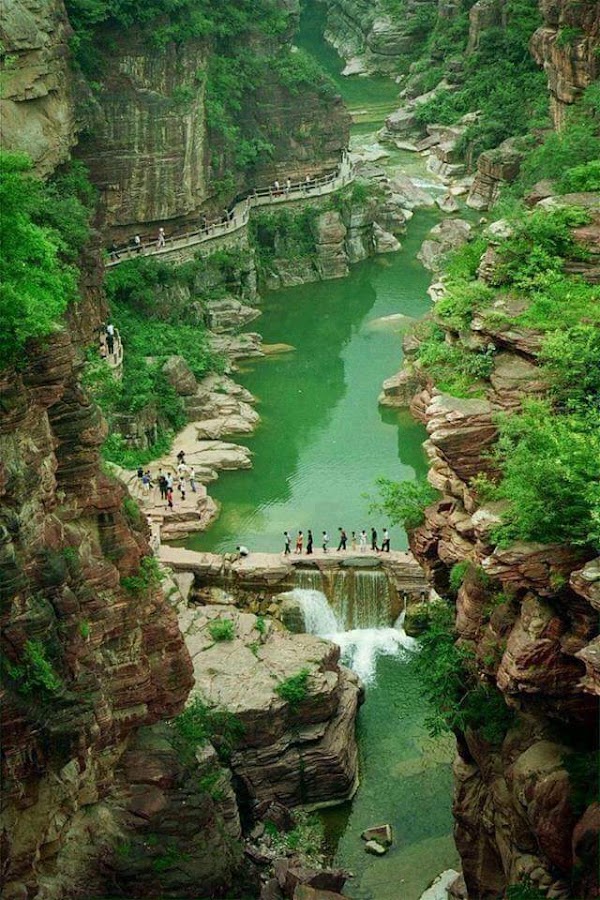 Yuntaishan Global Geopark Qingtian River Park Tourist Service Center 3