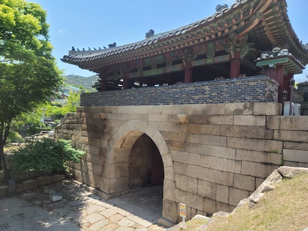 Sukjeongmun Gate 1