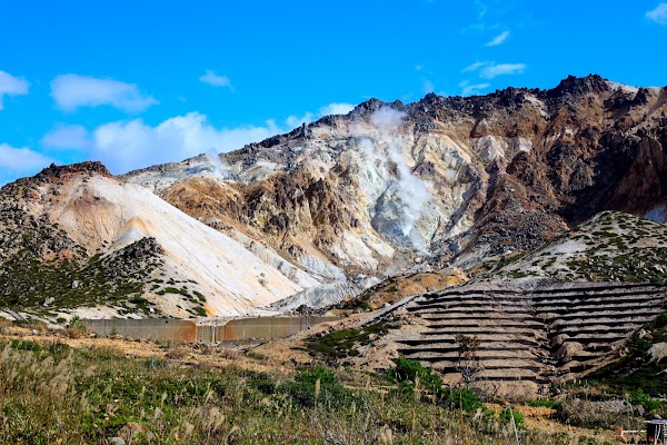 Mount E
