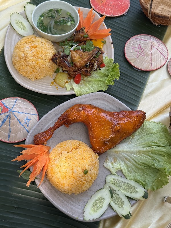 Nậm Cuisine Restaurant - Ẩm thực Việt Nam 5