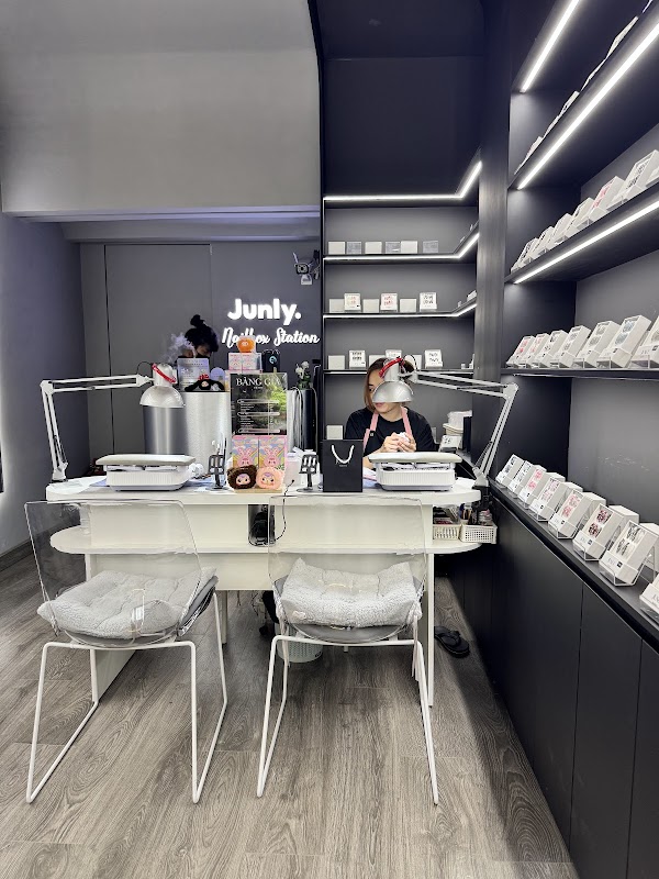 JUNLY NAILBOX 1