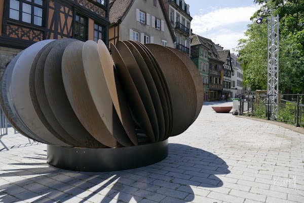 Quai des Bateliers 2