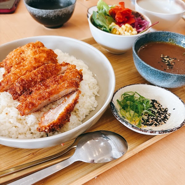 Hana Kafe Japanese Eatery 5