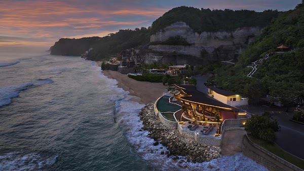 Uma Beach House 3