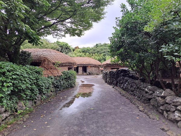 Jeju Folk Village 4