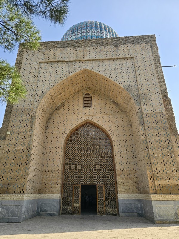 Bibi-Khanym Mosque 4