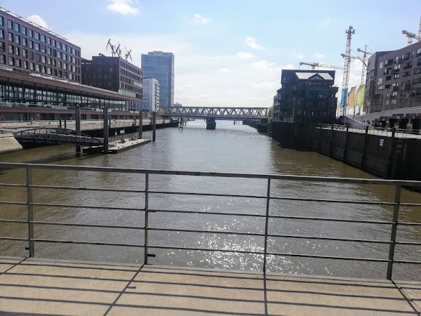 Hamburg Harbor 4