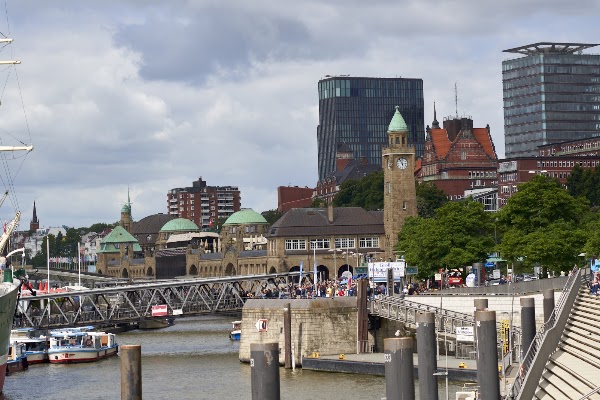 Pegelturm St. Pauli Landungsbrücken 3